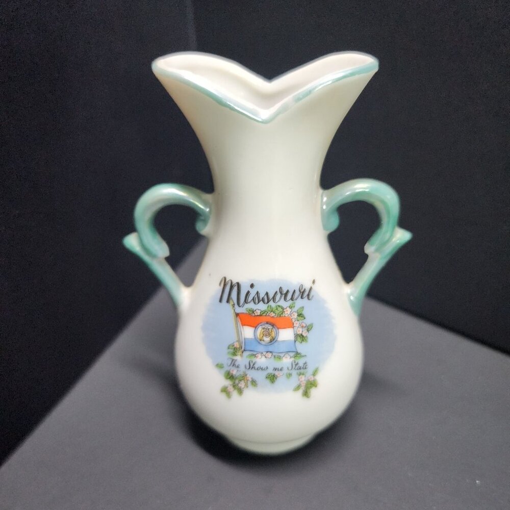 Vintage Missouri Souvenir Vase White Porcelain with Two Handles 4.5'' Tall